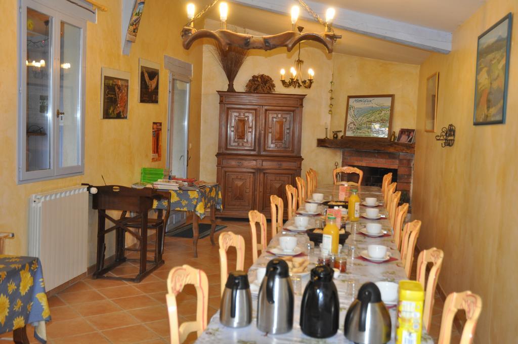 Revest-du-Bion 佩提拉布莱特旅馆酒店 外观 照片